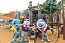 Whiskers Harbour at Ocean Park, Hong Kong Whiskers Harbour at Ocean Park, Hong Kong